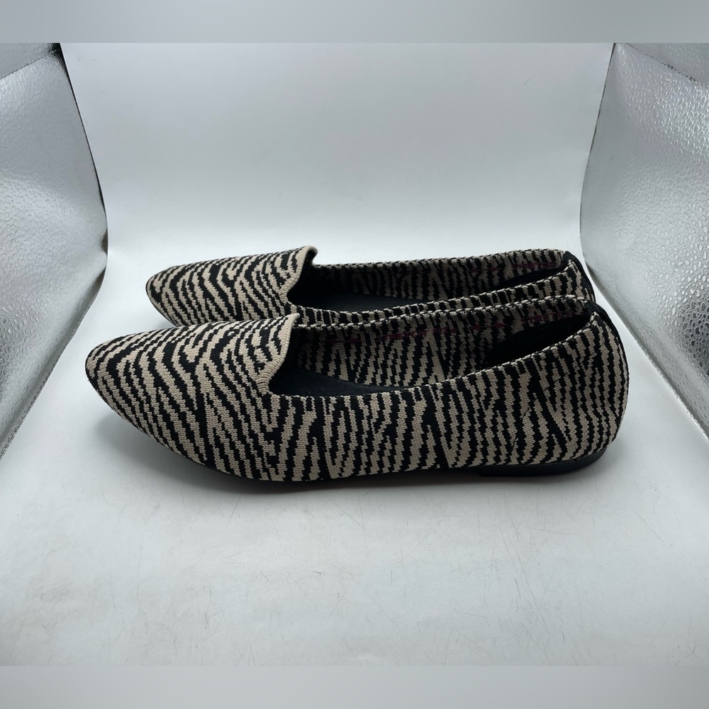 Skechers Cleo knotty kitty Women's Flats size 8.5